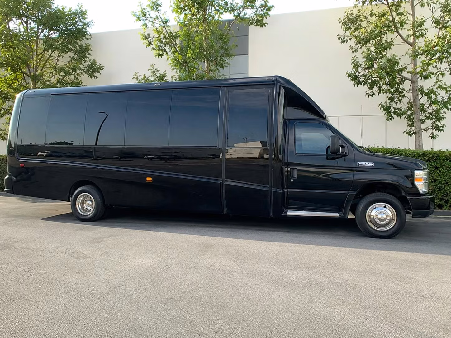 18 passenger minibus