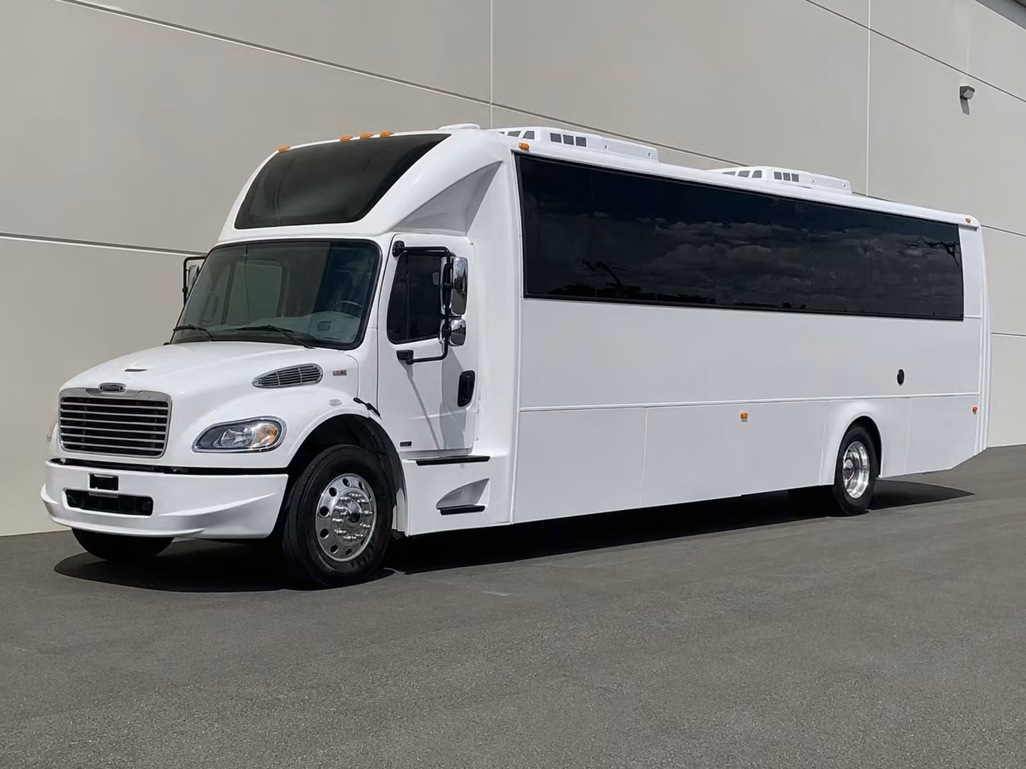 book a party bus to the ryman auditorium or any downtown nashville venue