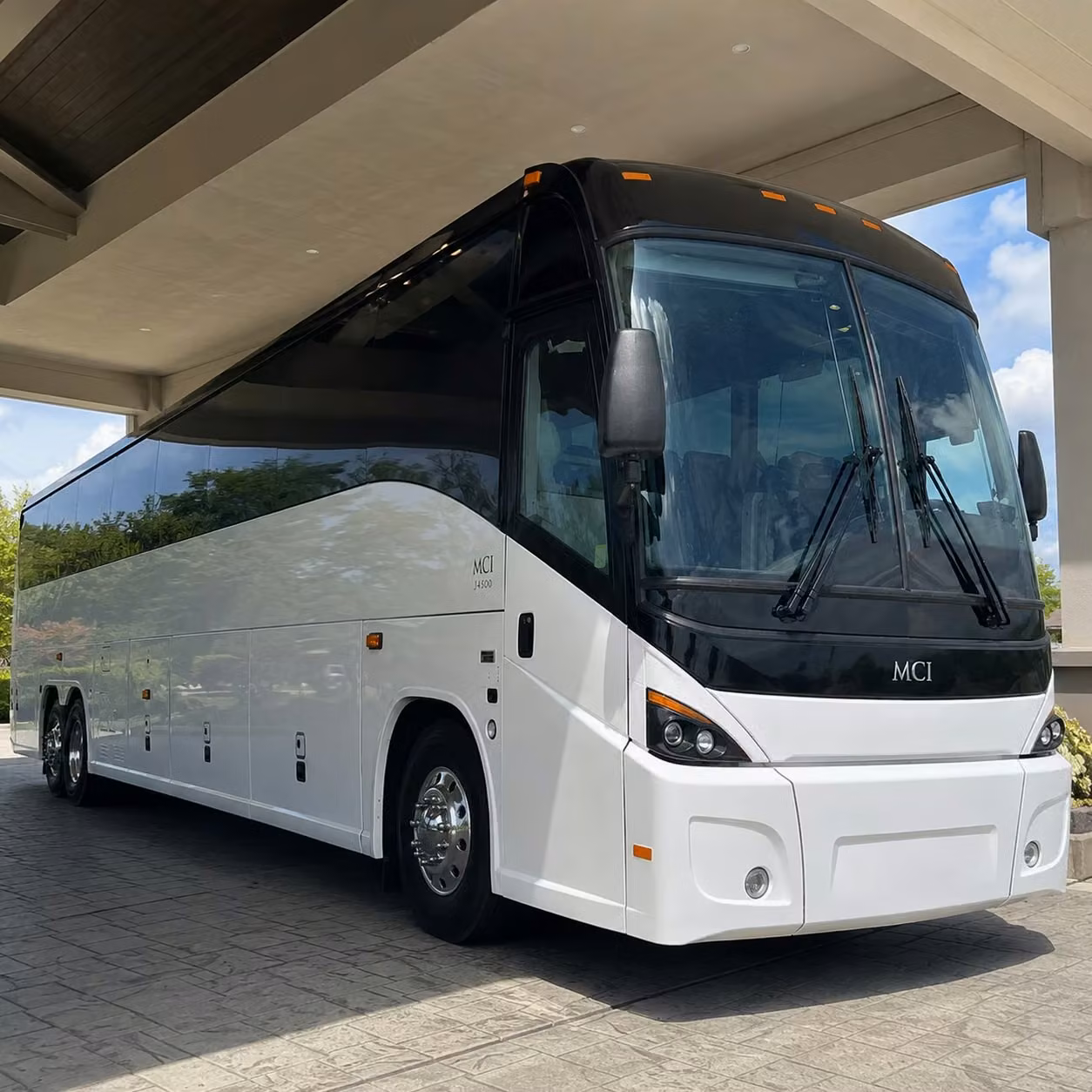 corporate airport shuttle services across nashville s business districts