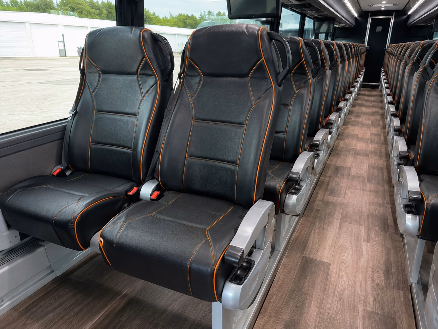 nashville predators game day bus rentals to bridgestone arena