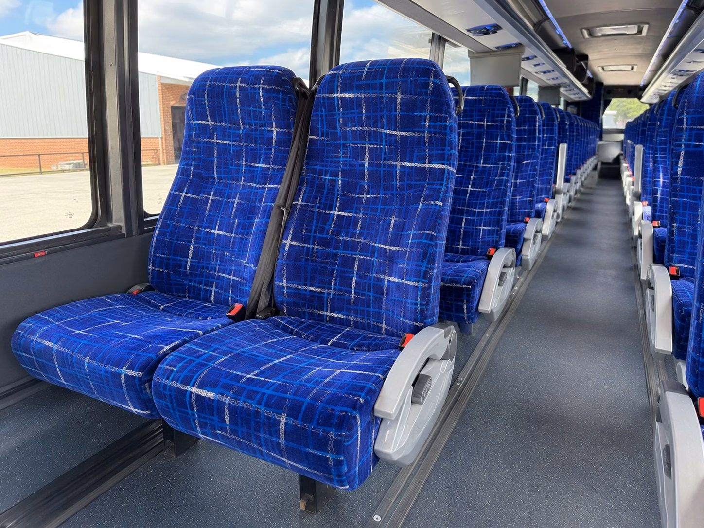 nashville race fan bus rentals to nashville superspeedway