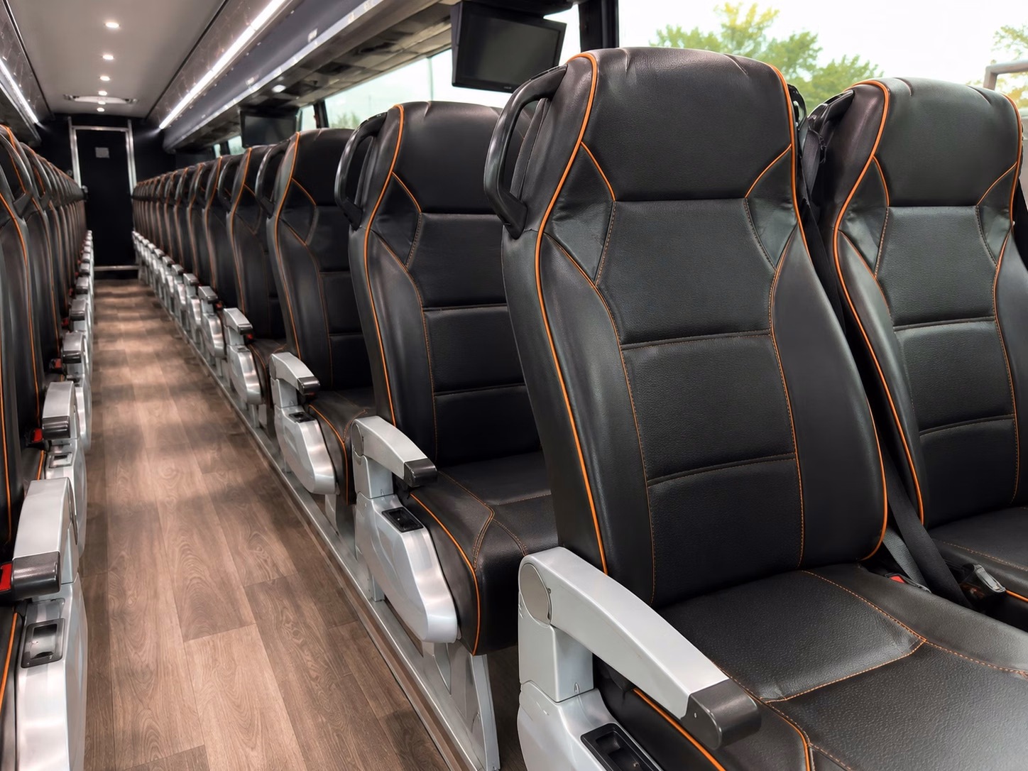 nashville sports team bus rentals
