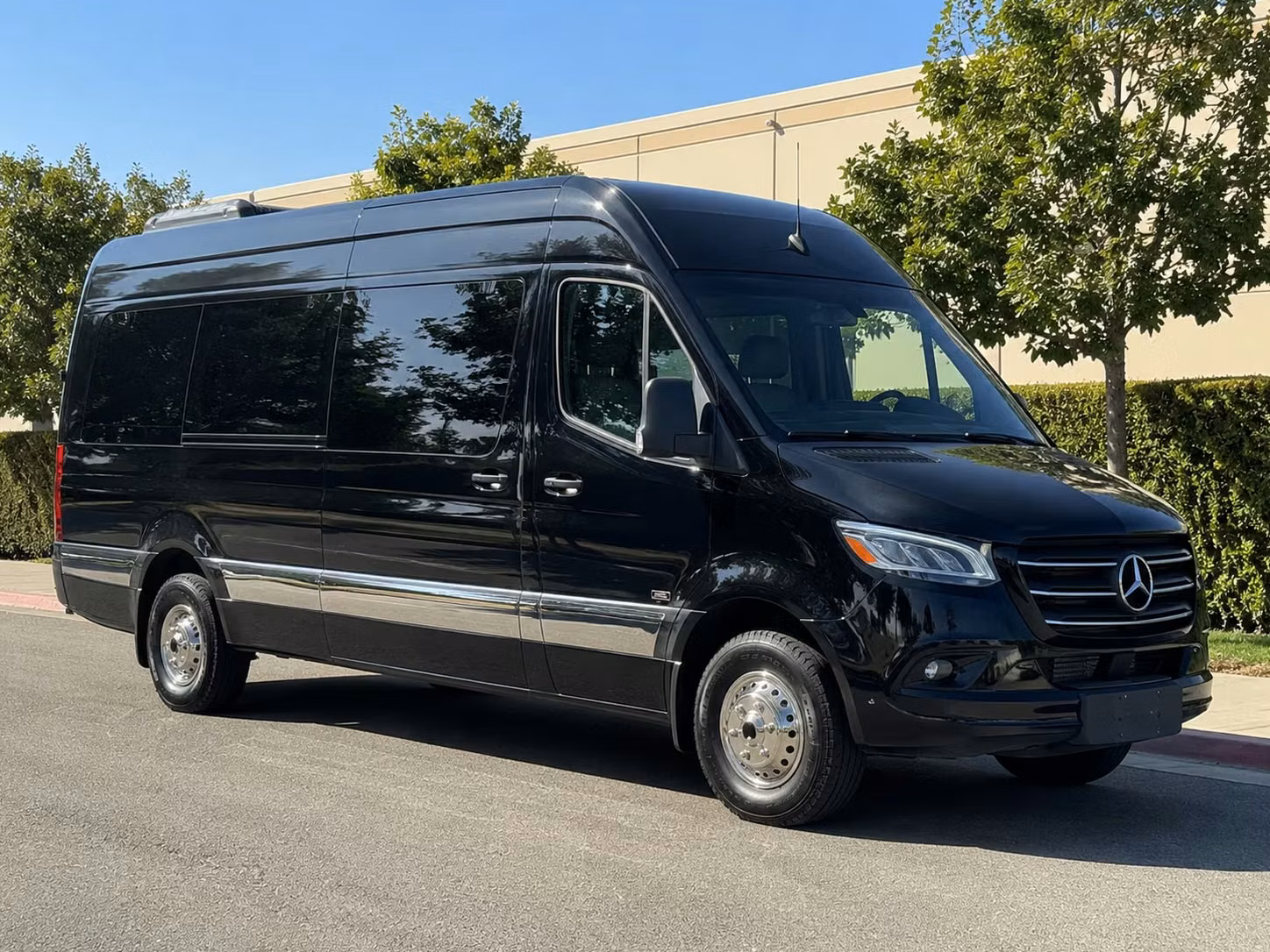 nashville sprinter van rental with driver